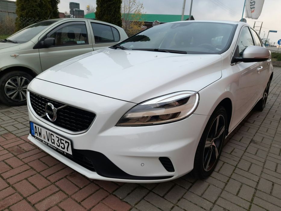 Volvo V40