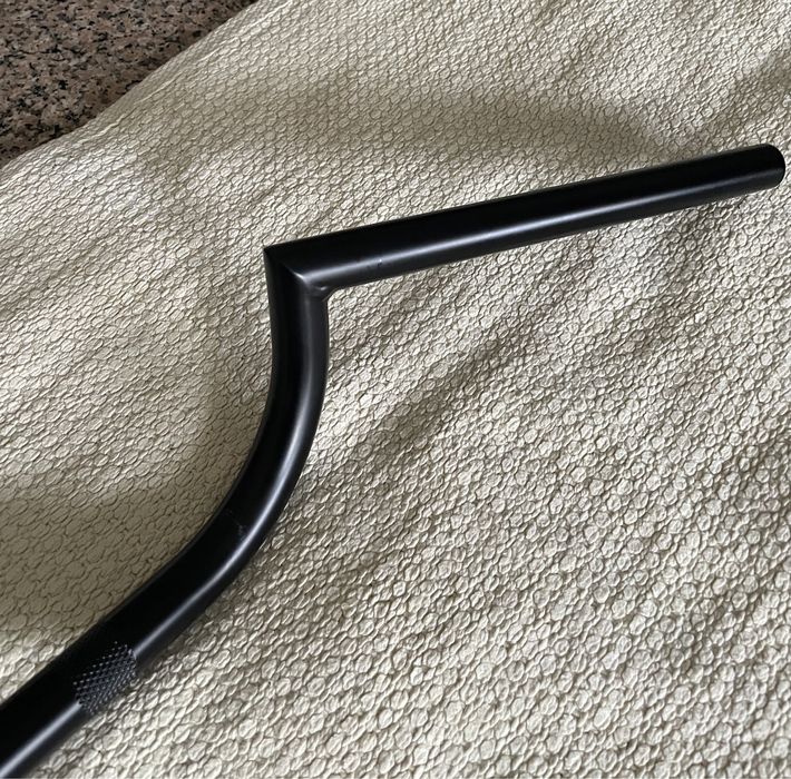 Guiador moto - 22mm (7/8)