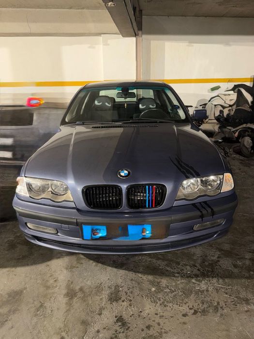 BMW 320