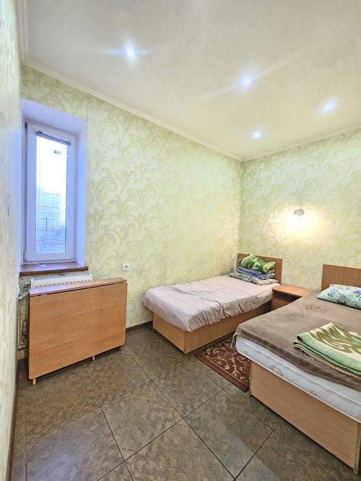 3х кімнатна кв Шевченка 338. Можливо погодинно 8 центр
Ціна вказана пр