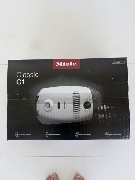 Odkurzacz Miele Classic C1 PowerLine SBAF5-NOWY