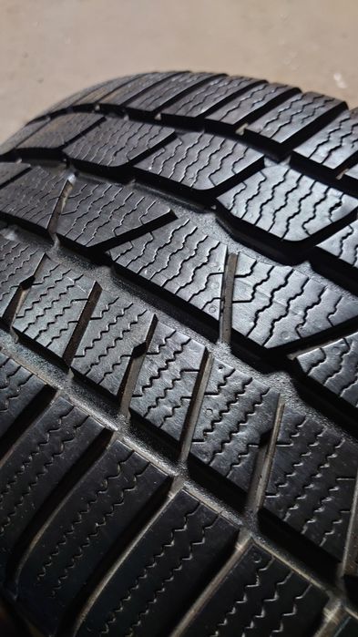 Пара зимних шин Continental Conti Winter Contact TS830P 255/40 r18