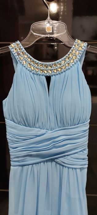 Długa sukienka wieczorowa