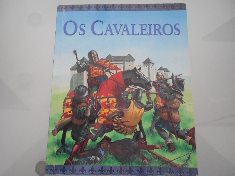 Vendo vários livros como novos