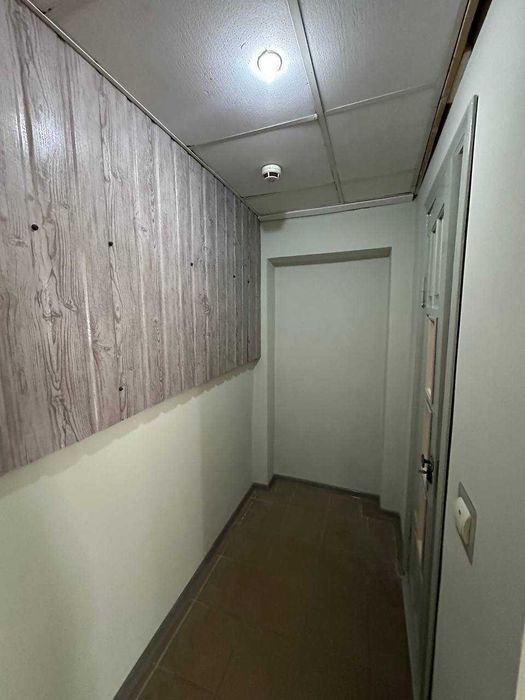 Ст. Бандери 41м2 Здам Фасадне Кутове приміщення з Хорошим Трафіком та Ремонтом