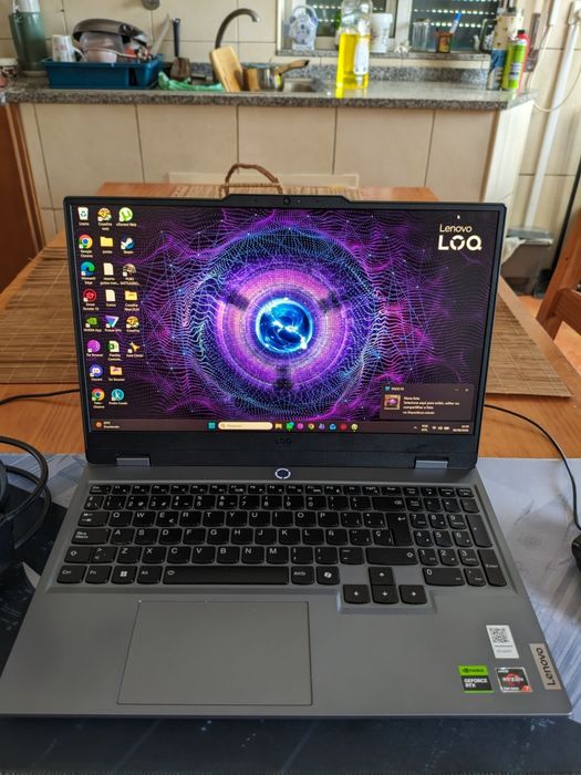 Lenovo LOQ Gaming Ryzen 7 + RTX 4060 + 24GB RAM + 1TB SSD
