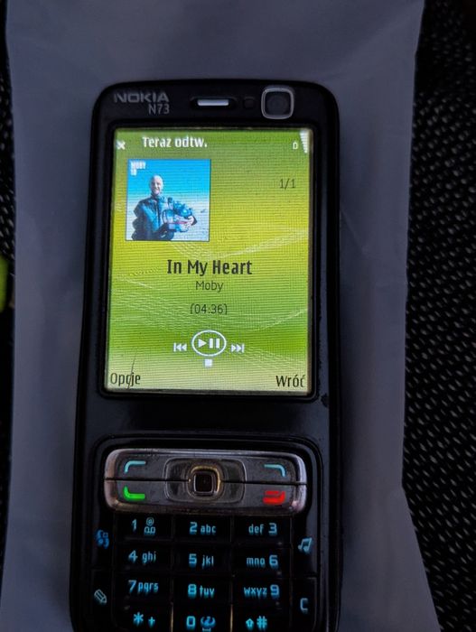 Telefon Nokia N73