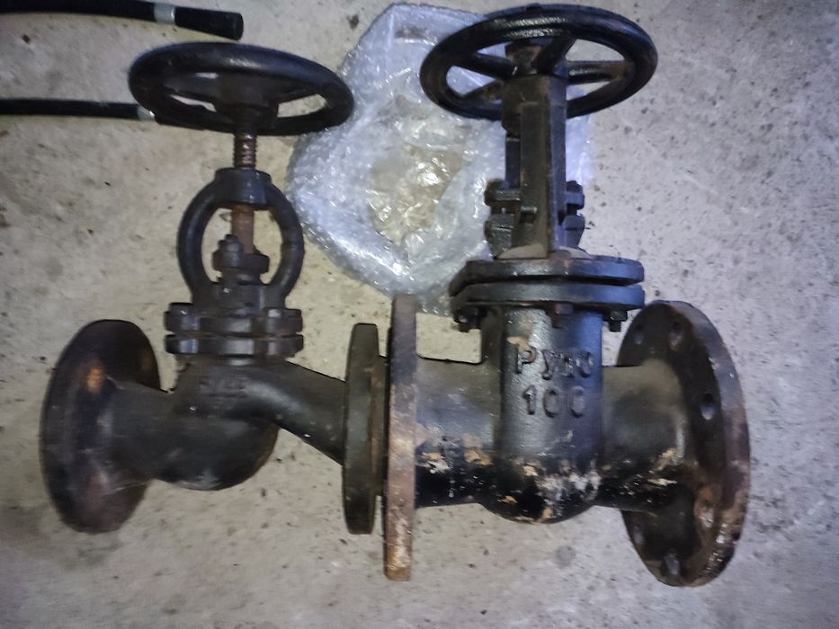 Запірна арматура, вентелі, крани, засувки, трьох-ходовий кран