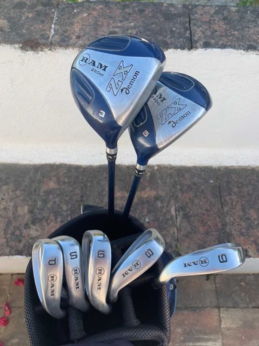 Golfe: Conjunto Saco + 5 tacos + 2 drives RAM
