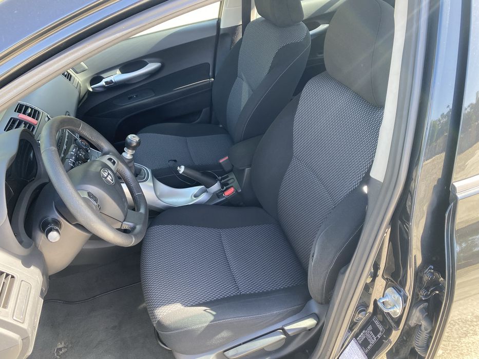 Toyota Auris 1.4 D4D Active — photo 5