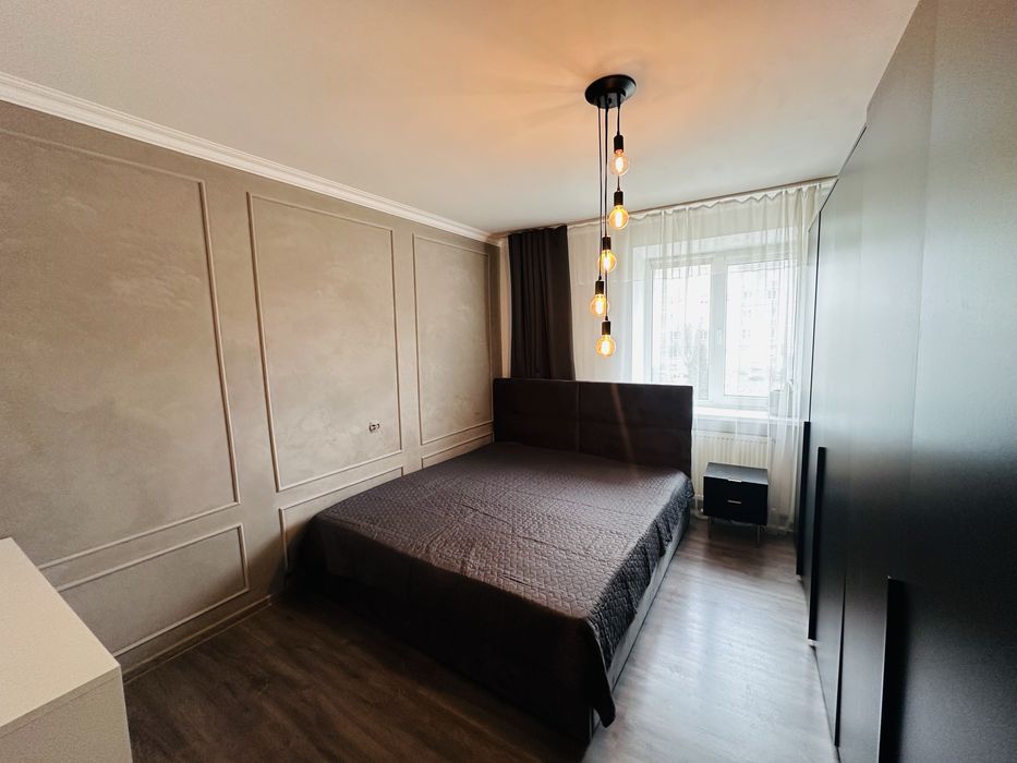 Продам 4-х кімнатну кваритиру Бурштин