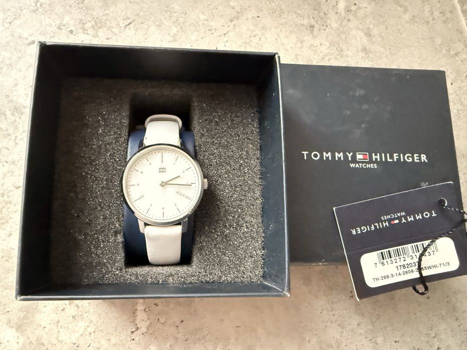 Tommy Hilfiger damski zegarek – oryginalny – biały skórzany pasek