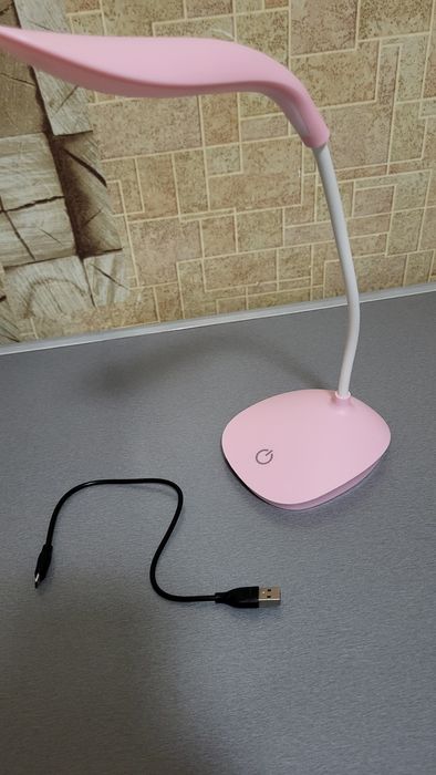 LED настільна лампа "лампа настольная. з акумулятором