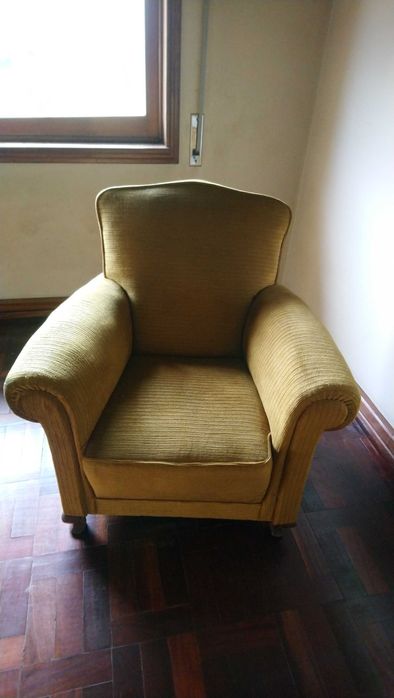 Poltrona antiga para venda