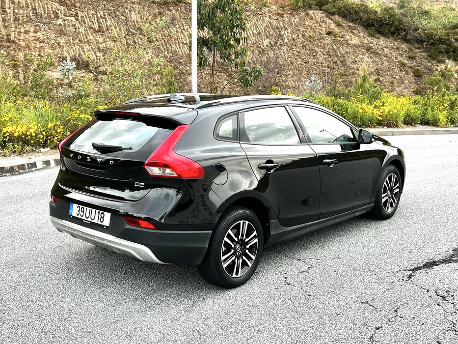 Volvo V40 Cross Country 2.0 D2 Auto