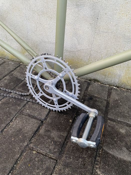 Bicicleta ciclismo antiga incompleta