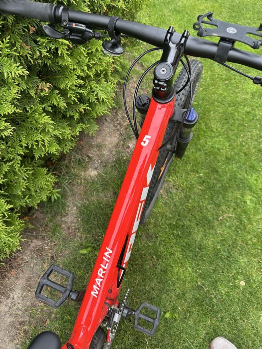 Trek Marlin 5 Gen 2 Radioactive Red - Wielkość ramy: M  Koła 29 cali