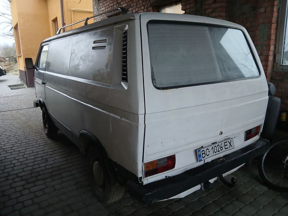 Бус VOLKSWAGEN TRANSPORTER 1.6 дизель в хорошому стані
