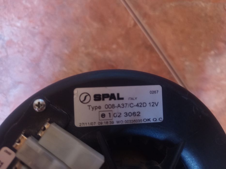 SPAL 008-A37/C42 12V. Оригінальний 3-ох швидкісний двигун вентилятора ( кондиціонера, пічки)