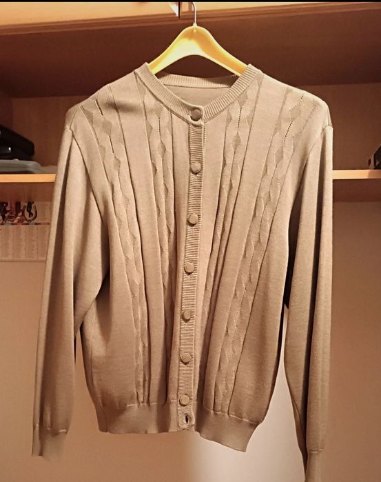Sweter damski zapinany
