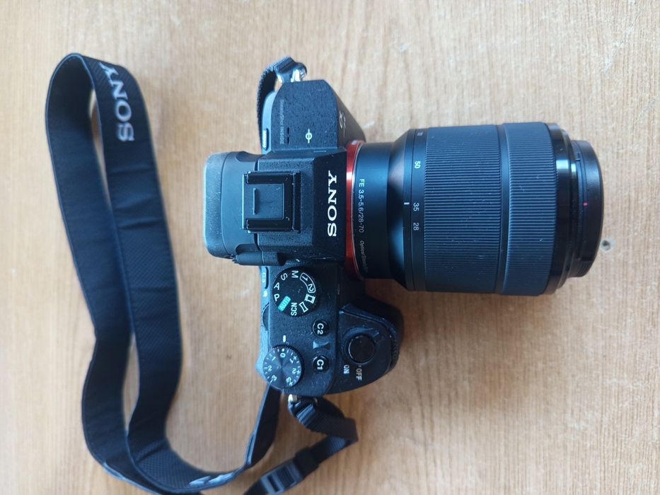 Sony Alpha 7 II(full frame) + 28-70 f3.5/5.6