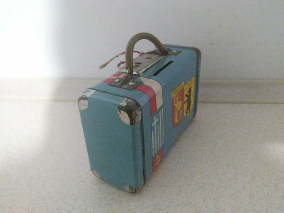 stara zabawka PRL skarbonka walizka CZZ retro kufer antyk zabytek