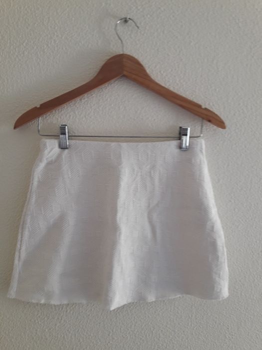 Várias saias de verão