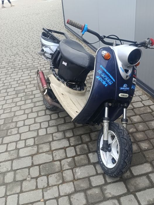 Yamaha vino 2t stunt