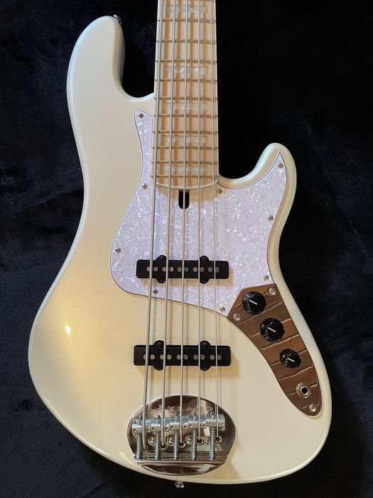 Baixo Lakland Sig Darryl Jones 5
