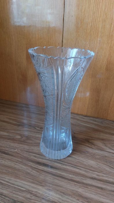 Ваза хрустальная большая (высота 28см)