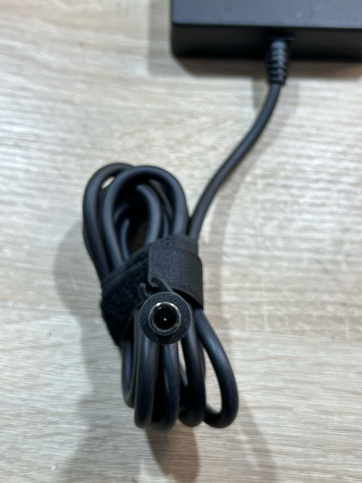 Блок живлення HP 2OV 14A 280W (7.4*5.0)