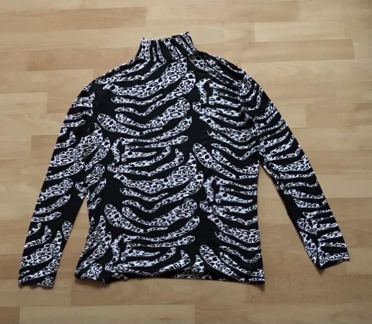 Набір жіночий за 130 грн футболка + гольф 48 -50 роз