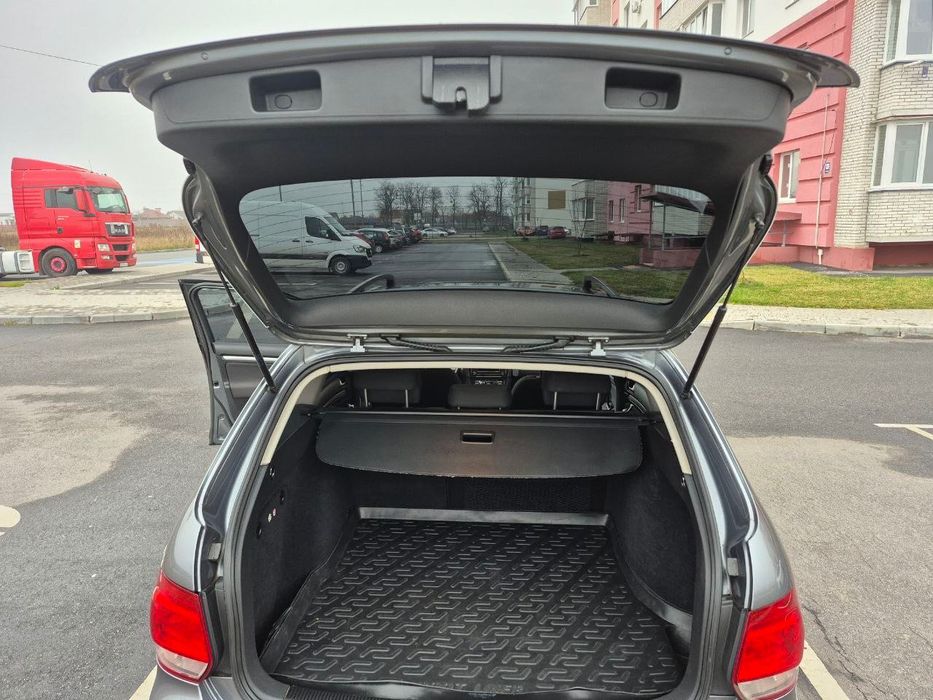 Продам автомобільVW golf 6 2010 рік