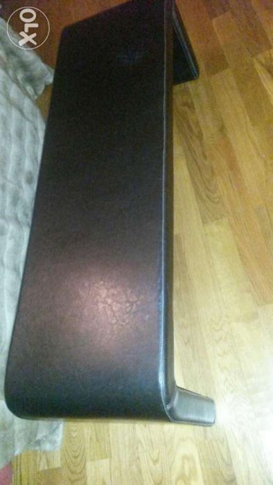 Móvel / Banqueta em pele