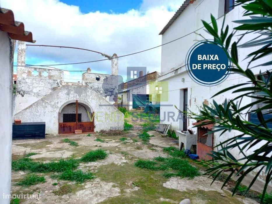 Moradia T2+T3 com antiga Taberna e Grande Quintal | Amareleja