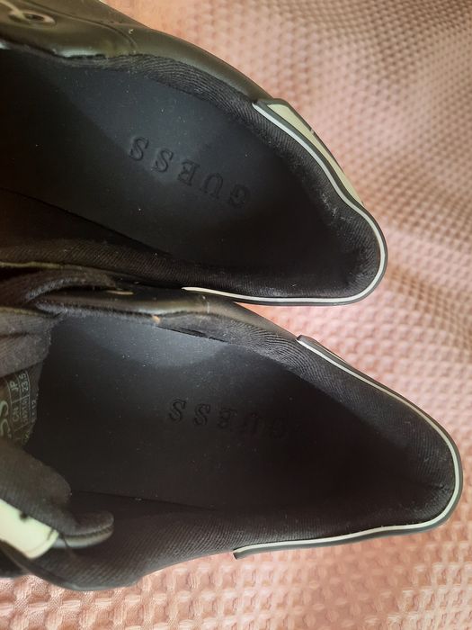 Guess sneakersy oryginalne NOWE
