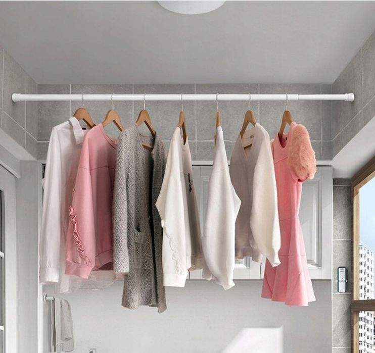 Karnisz do zasłon, drążek teleskopowy, zasłona do łazienki