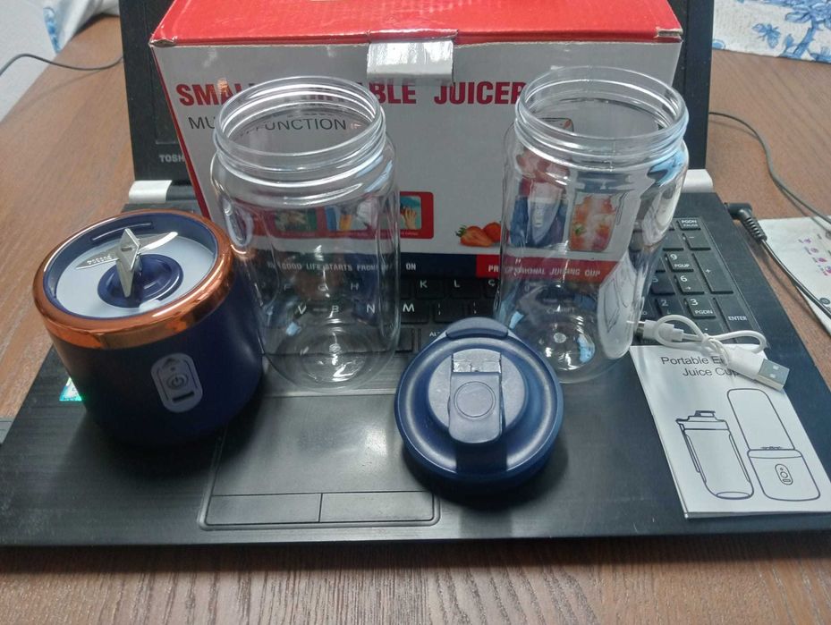 Mini Liquidificador Portátil USB LX001 - NOVO (Cozinha/Ginásio)