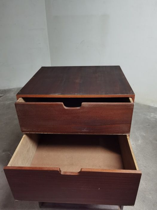 Conjunto de gavetões para arrumos