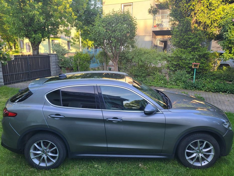 Alfa Romeo Stelvio Ti 280km.