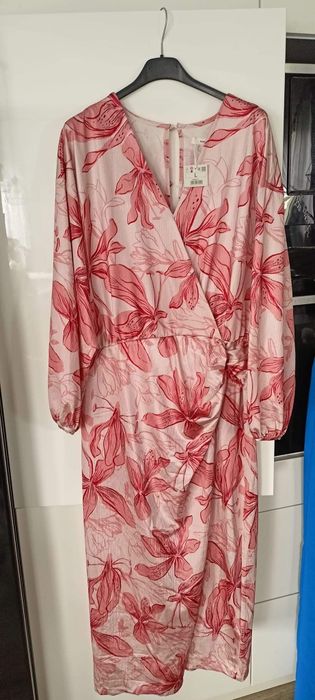 Cudna sukienka Reserved r.L-XXL