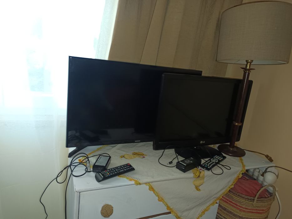 Unidade funciona bem como novo Samsung 32 polegadas, modelo UE32J4000. E LG26 led