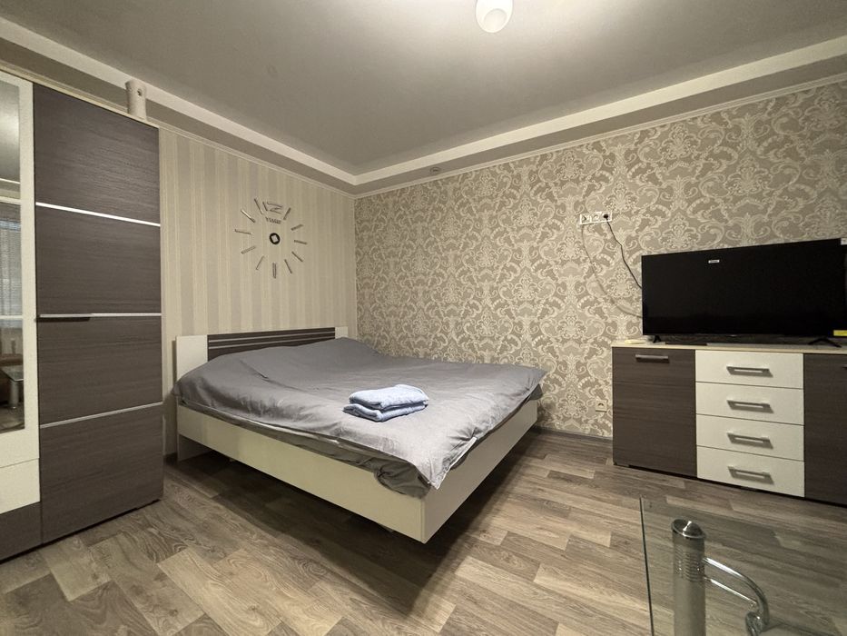 Квартира подобово , центр , площа