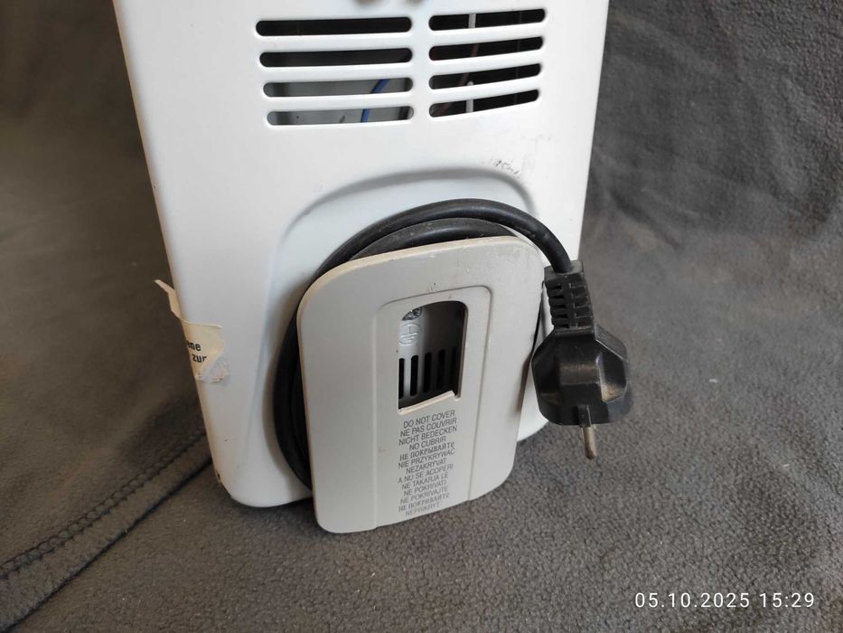 Масляний обігрівач DeLonghi 2 кВт / Якісний, італійський, 2000 Вт.