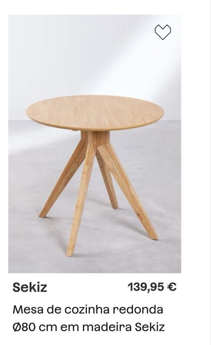 Mesa de jantar com duas cadeiras