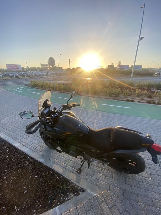 Moto NC750 preta