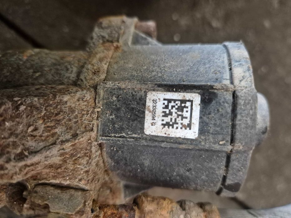 żaciski elektryczne tył volvo s60 v60