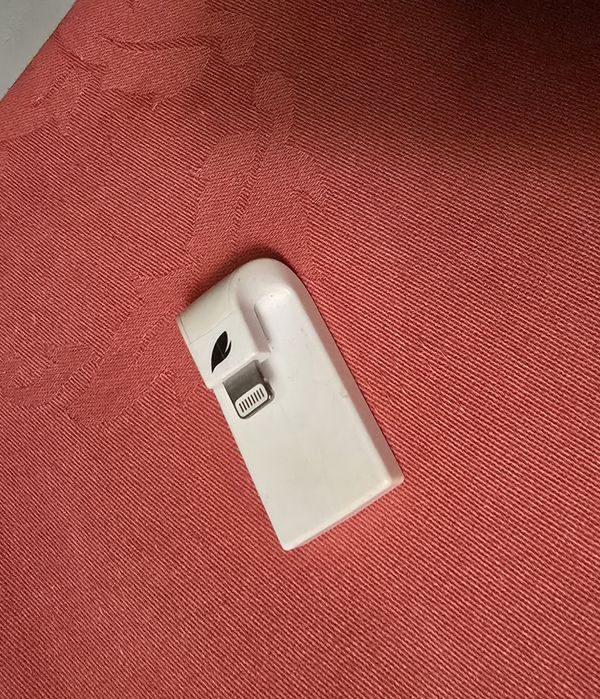 Adaptador sd card para Iphone, Ipad.. Leef iAccess Micro SD Reader for