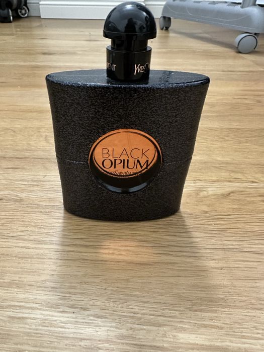 Yves Saint Laurent Black Opium