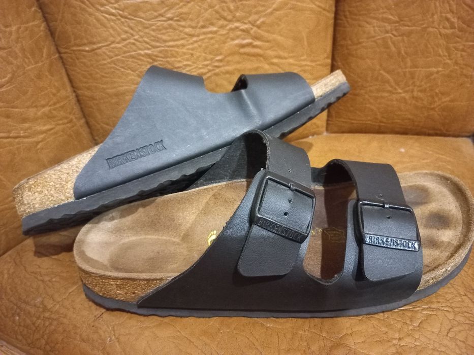 Кожаные шлепки сандалии BIRKENSTOCK